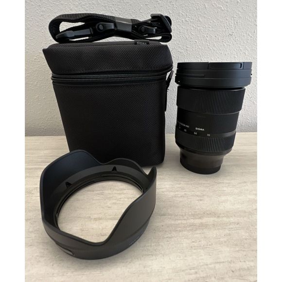 SIGMA Art 24-70mm F/2.8 DG DN (for SONY E mount) Serial #56681223 - Picture 1 of 9